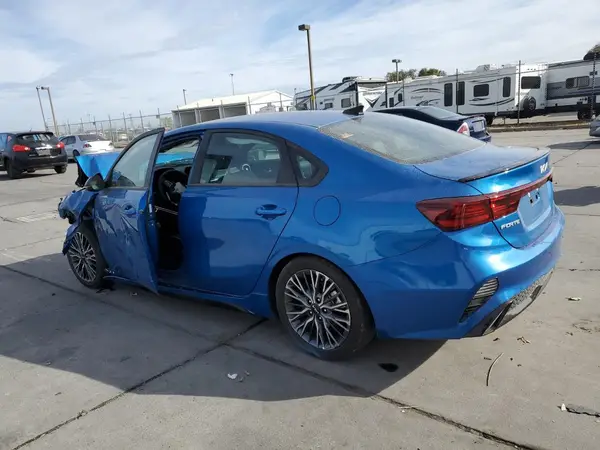 3KPF54AD3RE727772 2024 KIA FORTE - Image 2