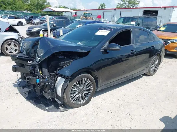 3KPF54AD3RE728713 2024 KIA FORTE - Image 2