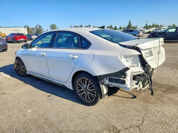 3KPF54AD3RE730090 2024 KIA FORTE - Image 2