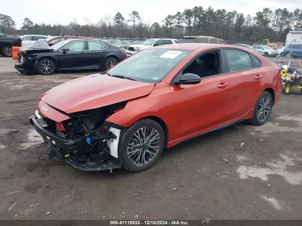 3KPF54AD3RE732700 2024 KIA FORTE - Image 2
