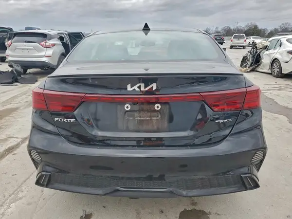 2024 KIA FORTE auction photo 6