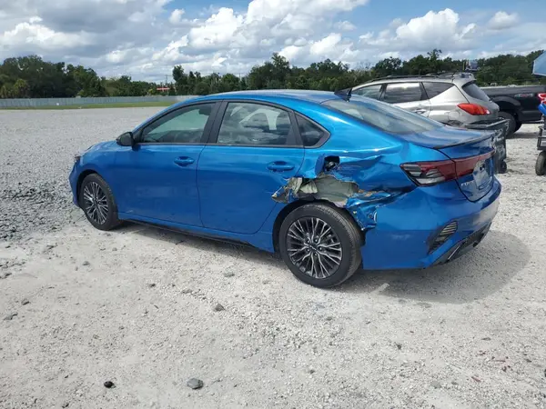 3KPF54AD3RE734902 2024 KIA FORTE - Image 2