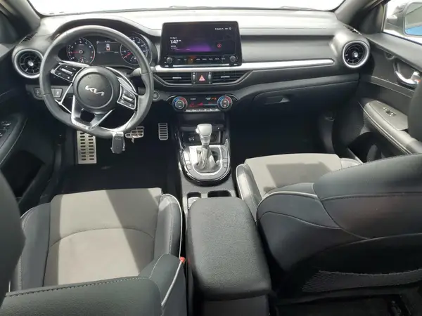 3KPF54AD3RE734902 2024 KIA FORTE - Image 8