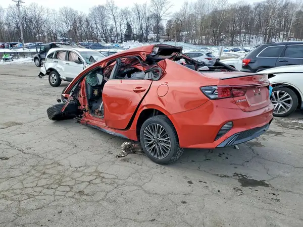 3KPF54AD3RE735127 2024 KIA FORTE - Image 2
