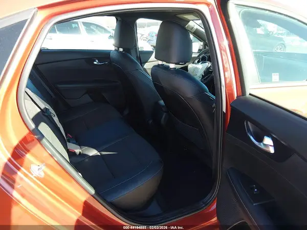 3KPF54AD3RE736410 2024 KIA FORTE - Image 8