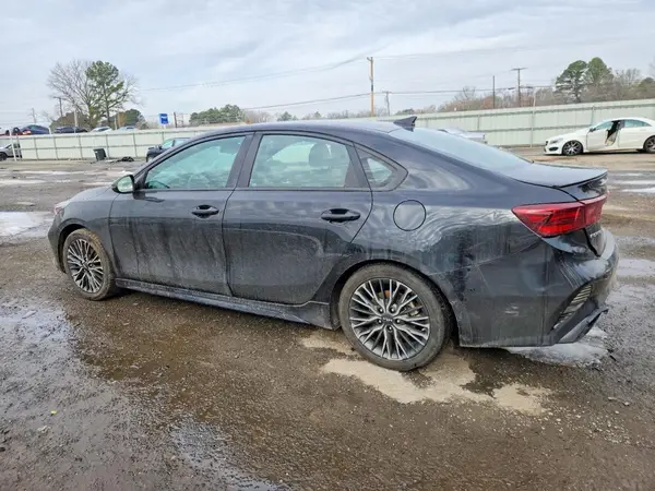 3KPF54AD3RE738335 2024 KIA FORTE - Image 2