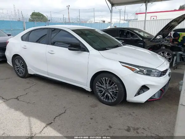 3KPF54AD3RE740702 2024 KIA FORTE - Image 1