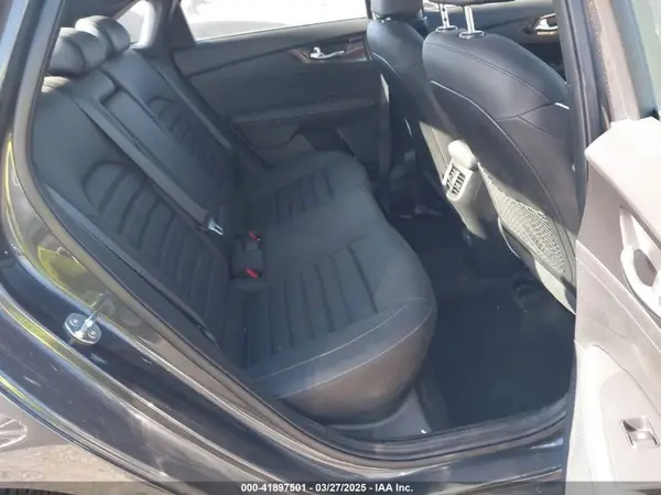 3KPF54AD3RE741607 2024 KIA FORTE - Image 8