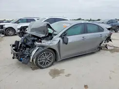 3KPF54AD3RE748427 2024 KIA FORTE