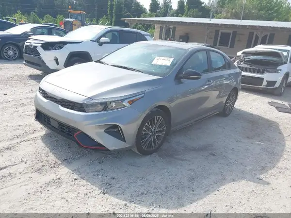3KPF54AD3RE748685 2024 KIA FORTE - Image 2