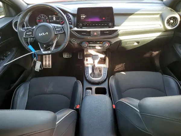 3KPF54AD3RE755748 2024 KIA FORTE - Image 8