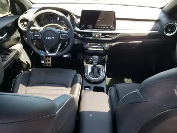 3KPF54AD3RE756656 2024 KIA FORTE - Image 8