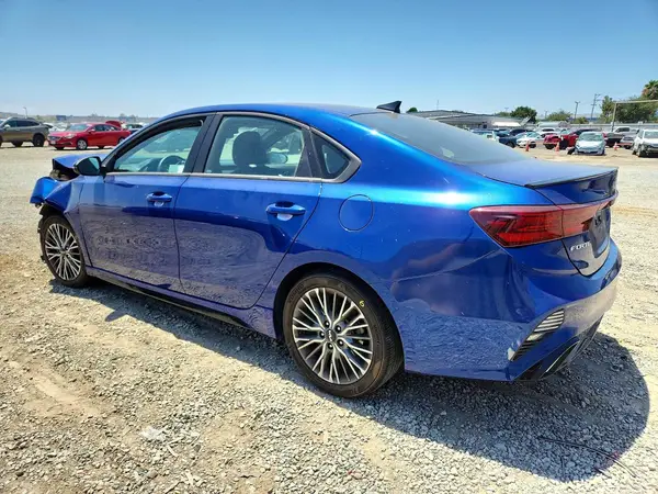 3KPF54AD3RE760724 2024 KIA FORTE - Image 2
