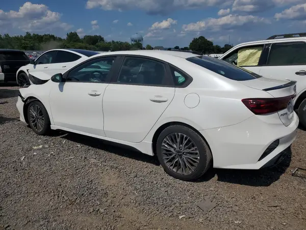 3KPF54AD3RE764708 2024 KIA FORTE - Image 2