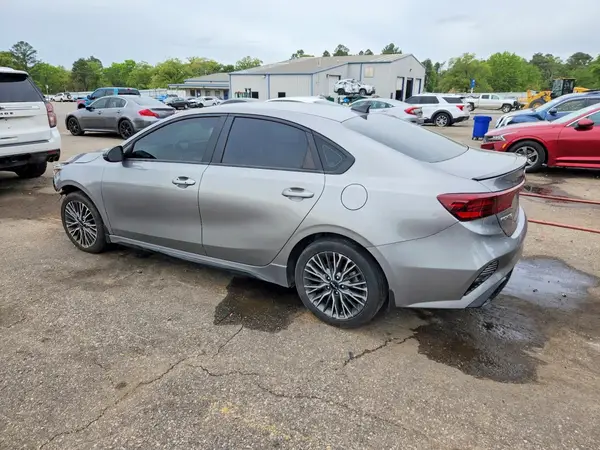 3KPF54AD3RE772307 2024 KIA FORTE - Image 2