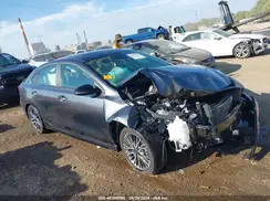 3KPF54AD3RE777619 2024 KIA FORTE
