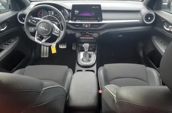 3KPF54AD3RE780827 2024 KIA FORTE - Image 8