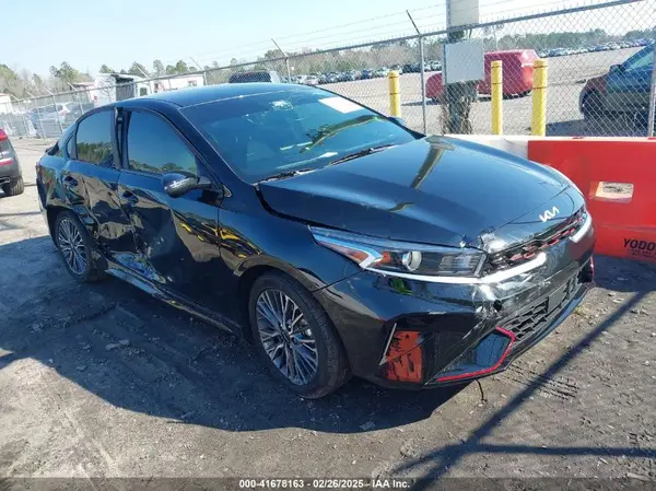 3KPF54AD3RE785008 2024 KIA FORTE - Image 1