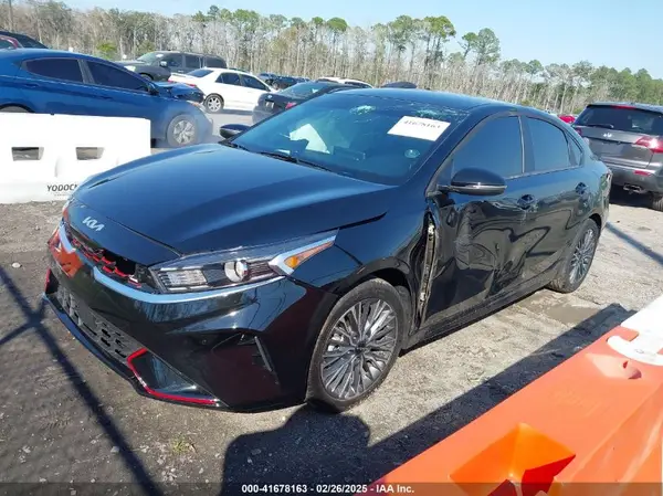 3KPF54AD3RE785008 2024 KIA FORTE - Image 2