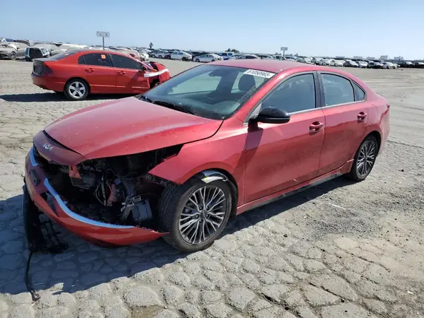 3KPF54AD3RE786823 2024 KIA FORTE - Image 1