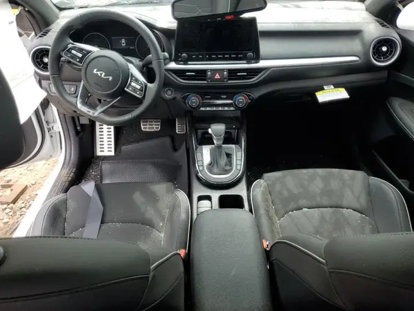 3KPF54AD3RE805337 2024 KIA FORTE - Image 8
