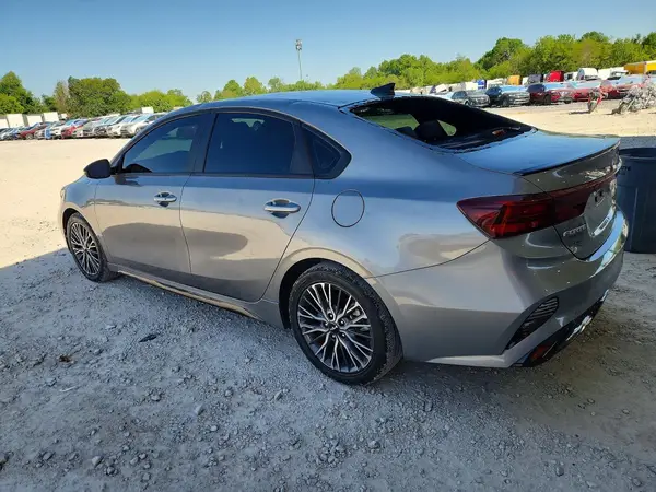 3KPF54AD3RE815642 2024 KIA FORTE - Image 2