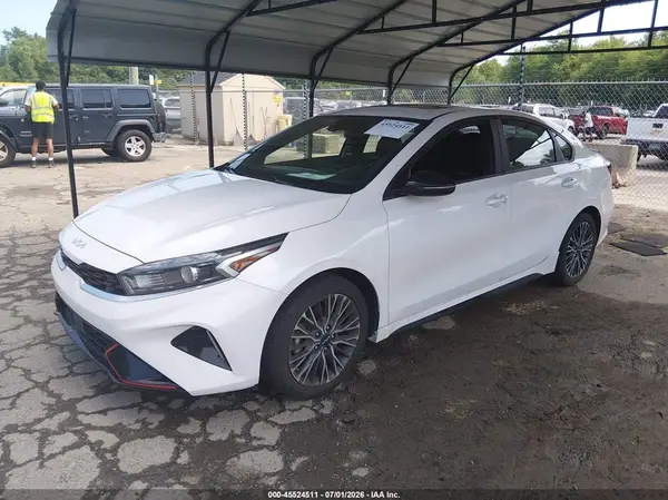 3KPF54AD3RE816595 2024 KIA FORTE - Image 2