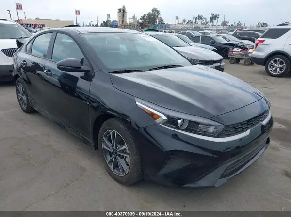 3KPF54AD3RE821022 2024 KIA FORTE - Image 1