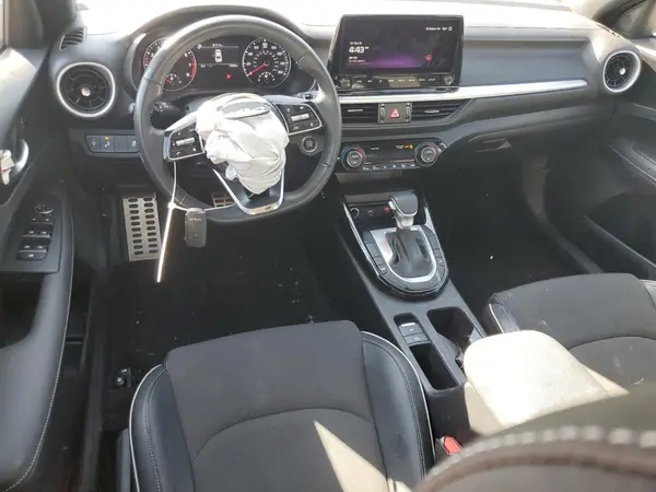 3KPF54AD3RE823840 2024 KIA FORTE - Image 8