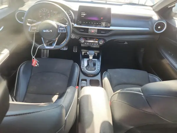 3KPF54AD3RE825927 2024 KIA FORTE - Image 8