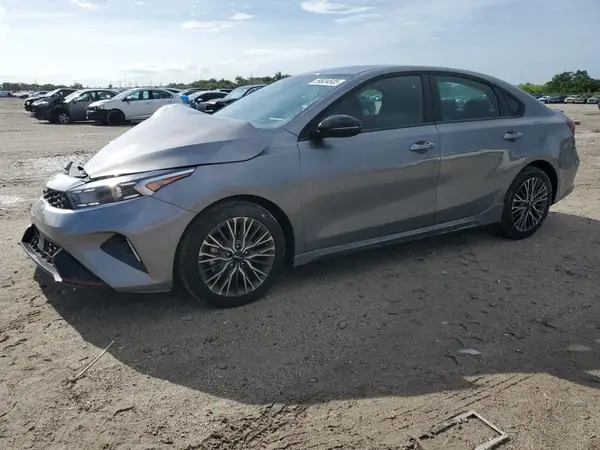 3KPF54AD3RE830254 2024 KIA FORTE - Image 1