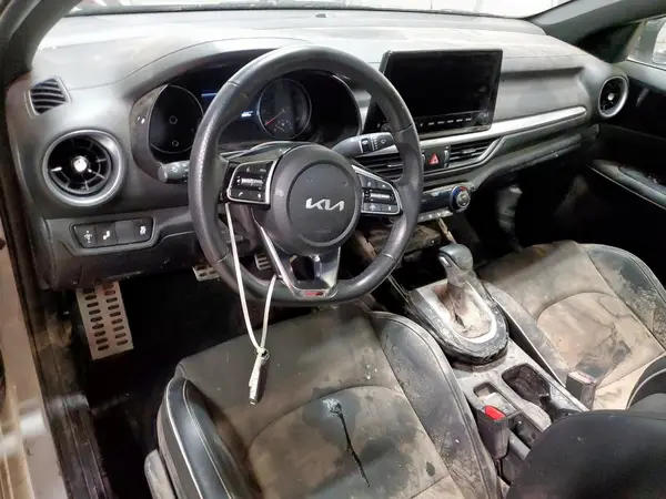3KPF54AD3RE834062 2024 KIA FORTE - Image 8