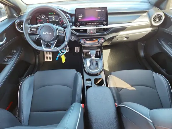 3KPF54AD3RE840847 2024 KIA FORTE - Image 8