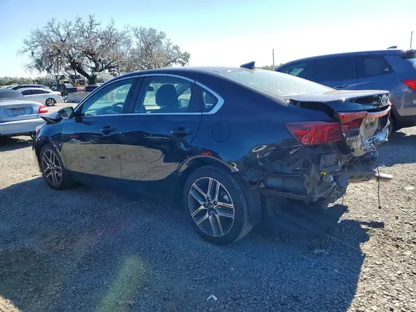 3KPF54AD4KE030827 2019 KIA FORTE - Image 2
