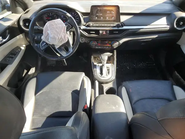 3KPF54AD4KE032898 2019 KIA FORTE - Image 8