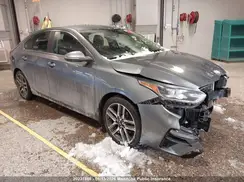 3KPF54AD4KE051807 2019 KIA FORTE