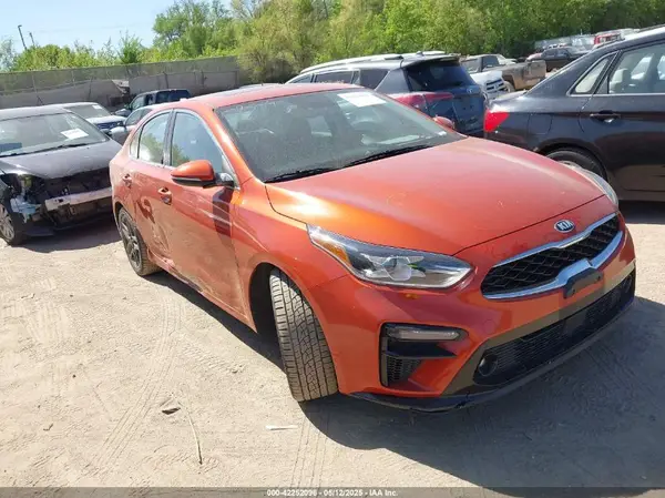 3KPF54AD4KE068588 2019 KIA FORTE - Image 1