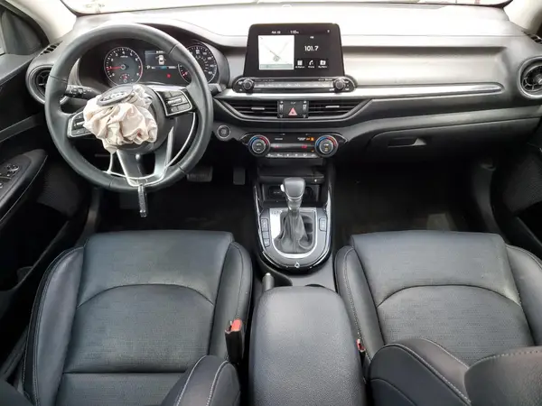 3KPF54AD4KE071068 2019 KIA FORTE - Image 8