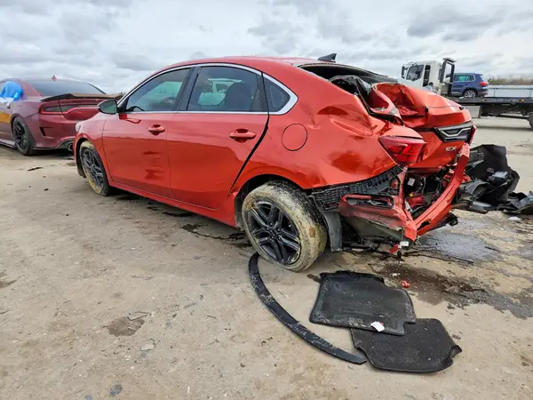 3KPF54AD4KE085407 2019 KIA FORTE - Image 2