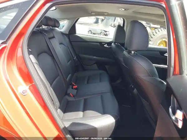 3KPF54AD4KE086654 2019 KIA FORTE - Image 8