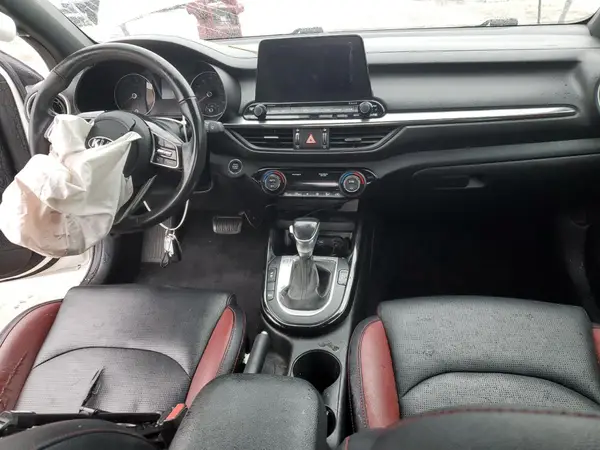 3KPF54AD4KE105459 2019 KIA FORTE - Image 8