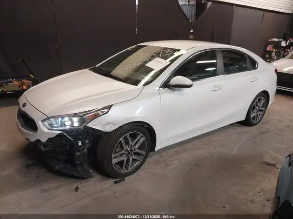 3KPF54AD4KE127378 2019 KIA FORTE - Image 2