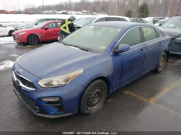 3KPF54AD4KE128952 2019 KIA FORTE - Image 2