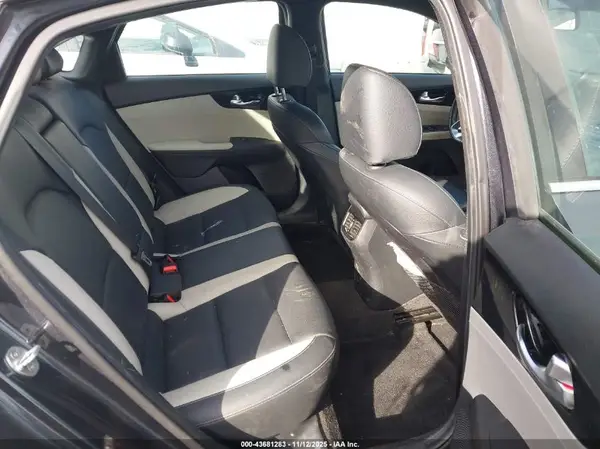 3KPF54AD4LE142187 2020 KIA FORTE - Image 8