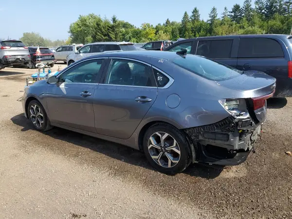 3KPF54AD4LE152945 2020 KIA FORTE - Image 2