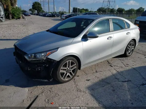 3KPF54AD4LE209547 2020 KIA FORTE - Image 2