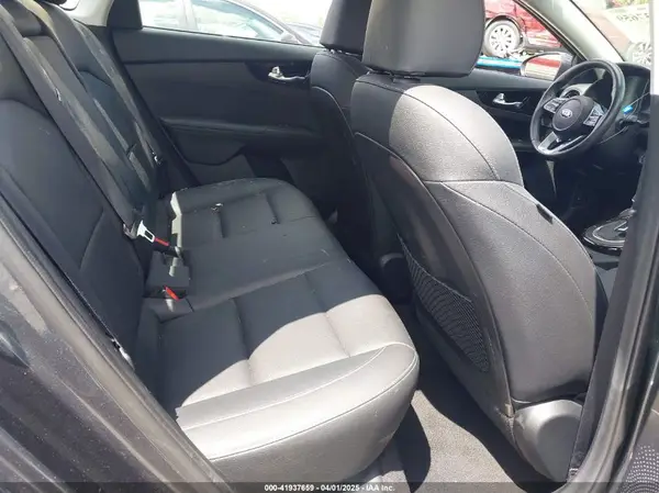 3KPF54AD4LE210567 2020 KIA FORTE - Image 8