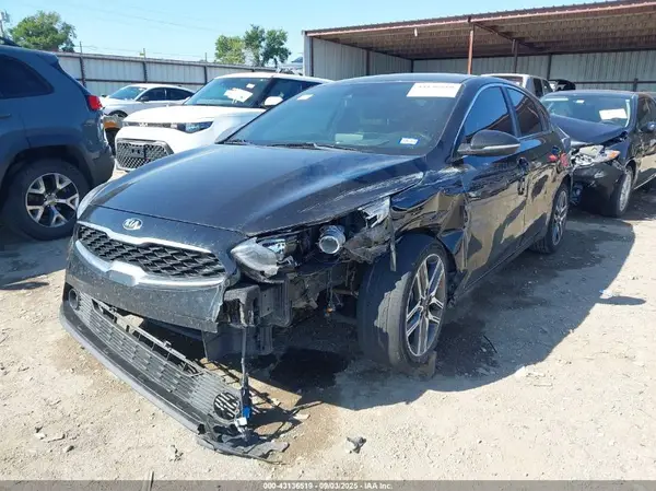 3KPF54AD4LE253693 2020 KIA FORTE - Image 2