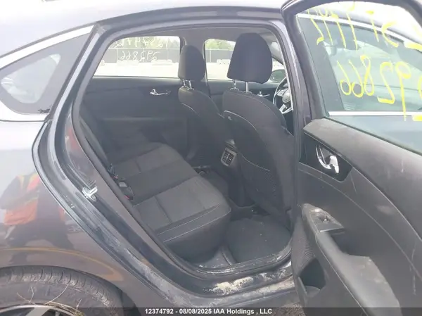 3KPF54AD4ME292866 2021 KIA FORTE - Image 8