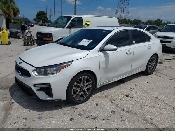3KPF54AD4ME315661 2021 KIA FORTE - Image 2